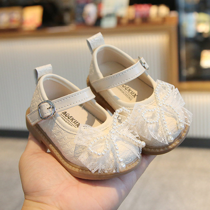 GPP162502-Beige Baby Girls Princess Dress Shoes with Pearl Lace Bow Soft First Walker Mary Jane Shoes - Image 1